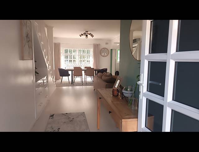 3 BEDROOM DUPLEX FOR SALE IN MALVERN